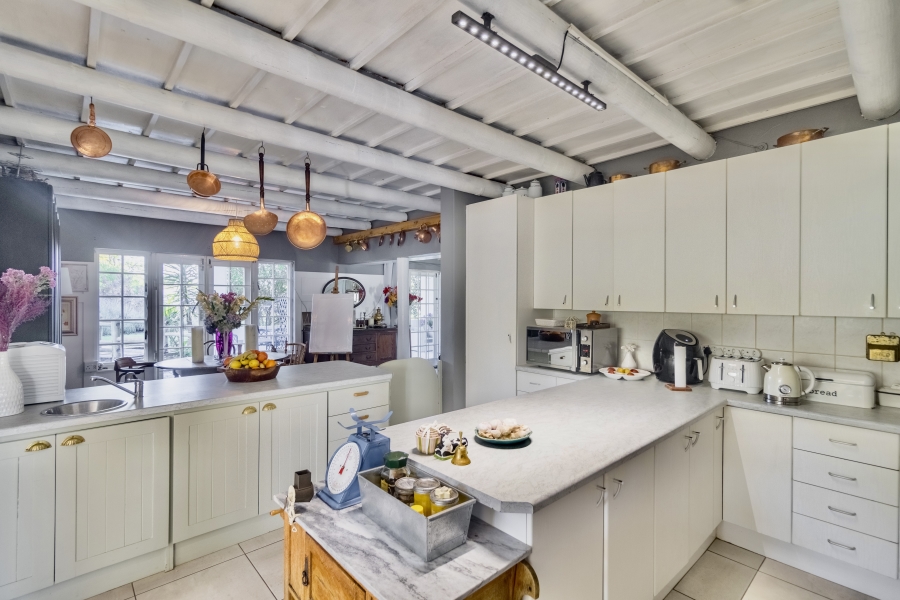 4 Bedroom Property for Sale in Cape Farms Western Cape